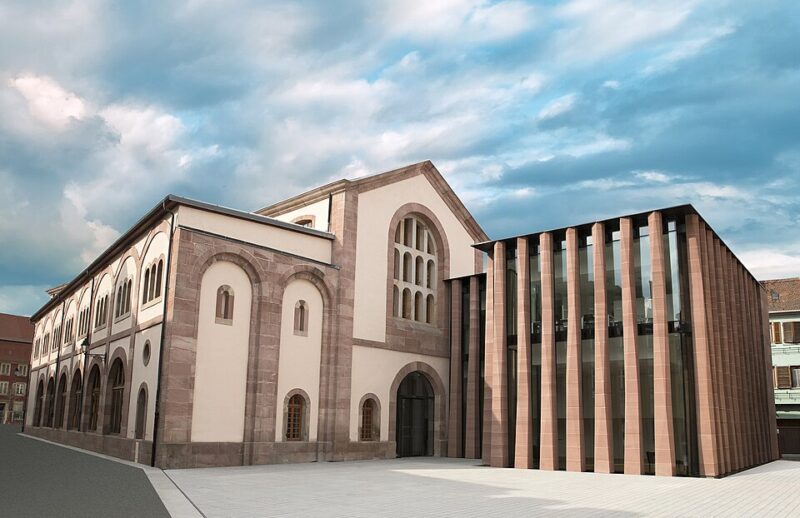 Façade de la Bibliothèque Humaniste de Sélestat, musée consacré aux manuscrits médiévaux et aux collections de la Renaissance.