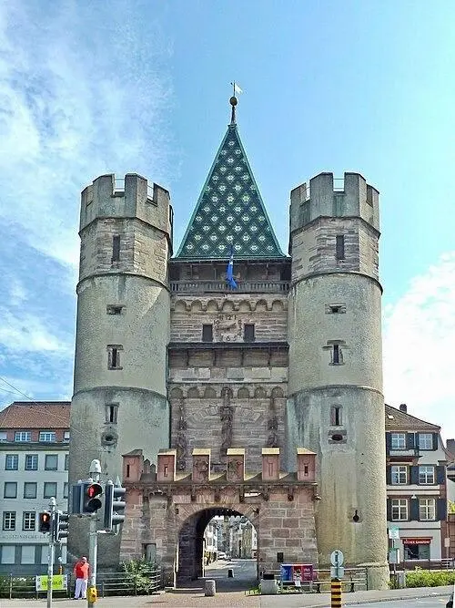 Porte de Spalentor à Bâle, ancienne porte médiévale de la ville