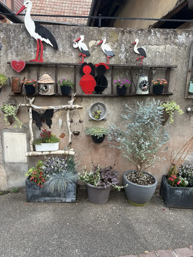 Décorations au détour d’une ruelle du centre historique